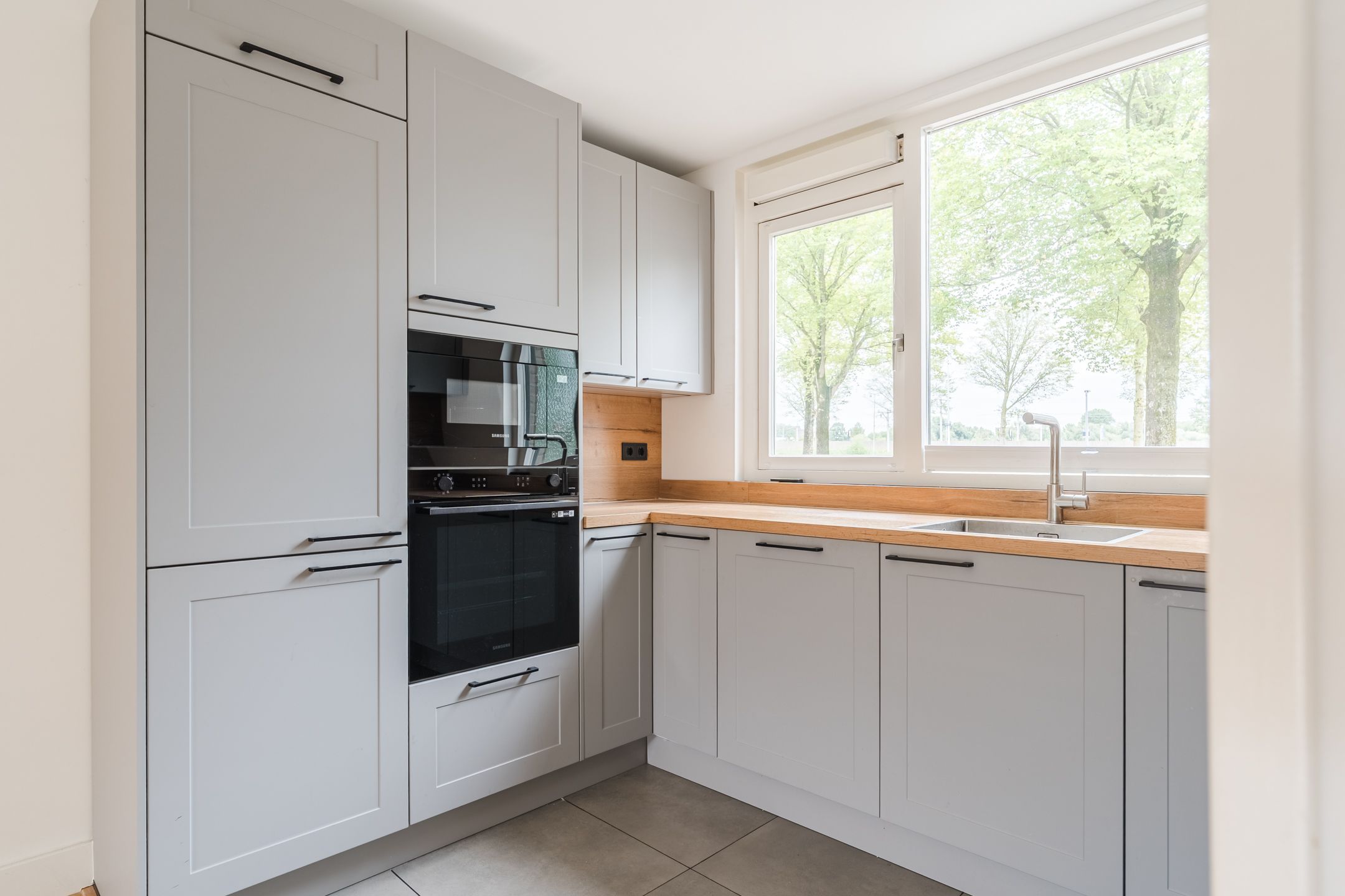 Photo 15 of Edamstraat 21