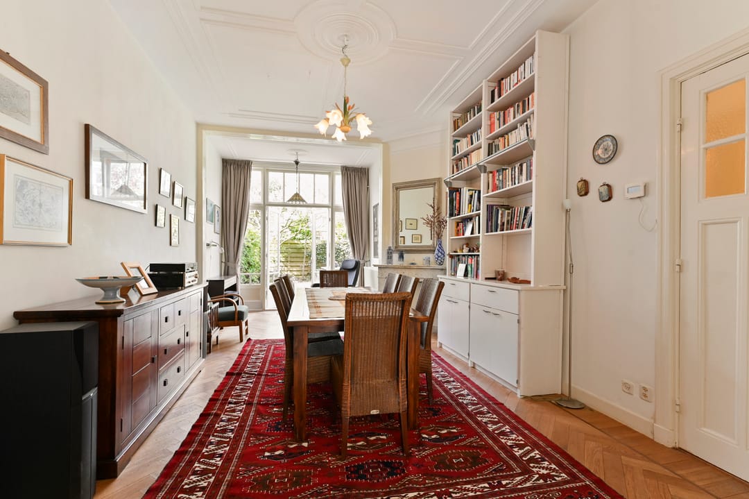 Photo 11 of Van Beverningkstraat 13