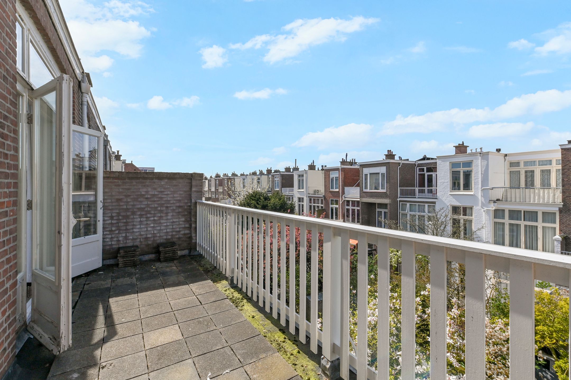 Photo 48 of Van Beverningkstraat 13