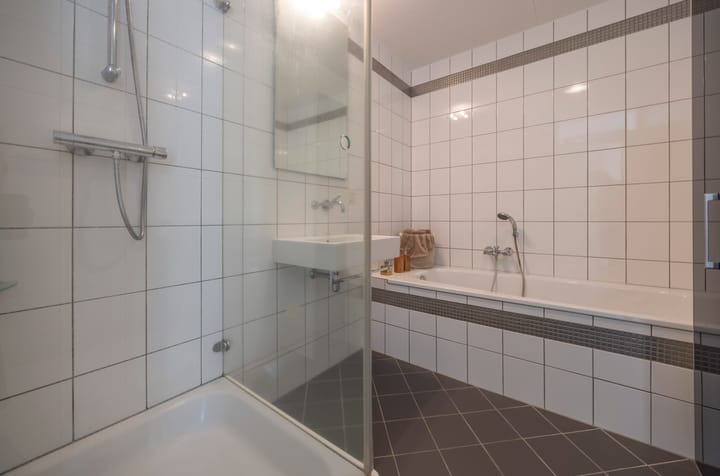 Tussenwoning te koop: Villa Spaanse Ruiter 90, Waalwijk