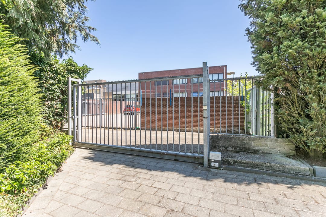 Photo 26 of Diepenbrockstraat 9