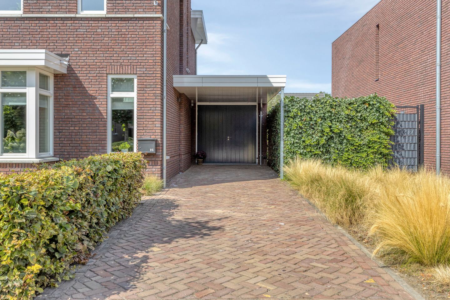 Photo 35 of Aalstraat 16