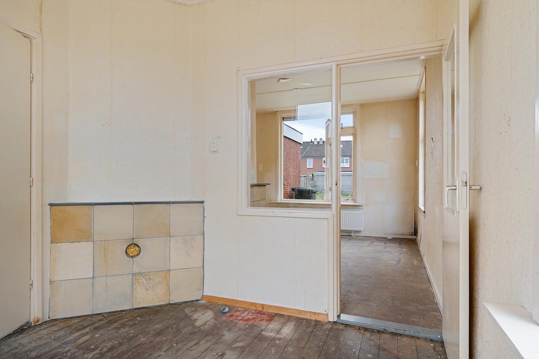 Photo 7 of Luringstraat 27