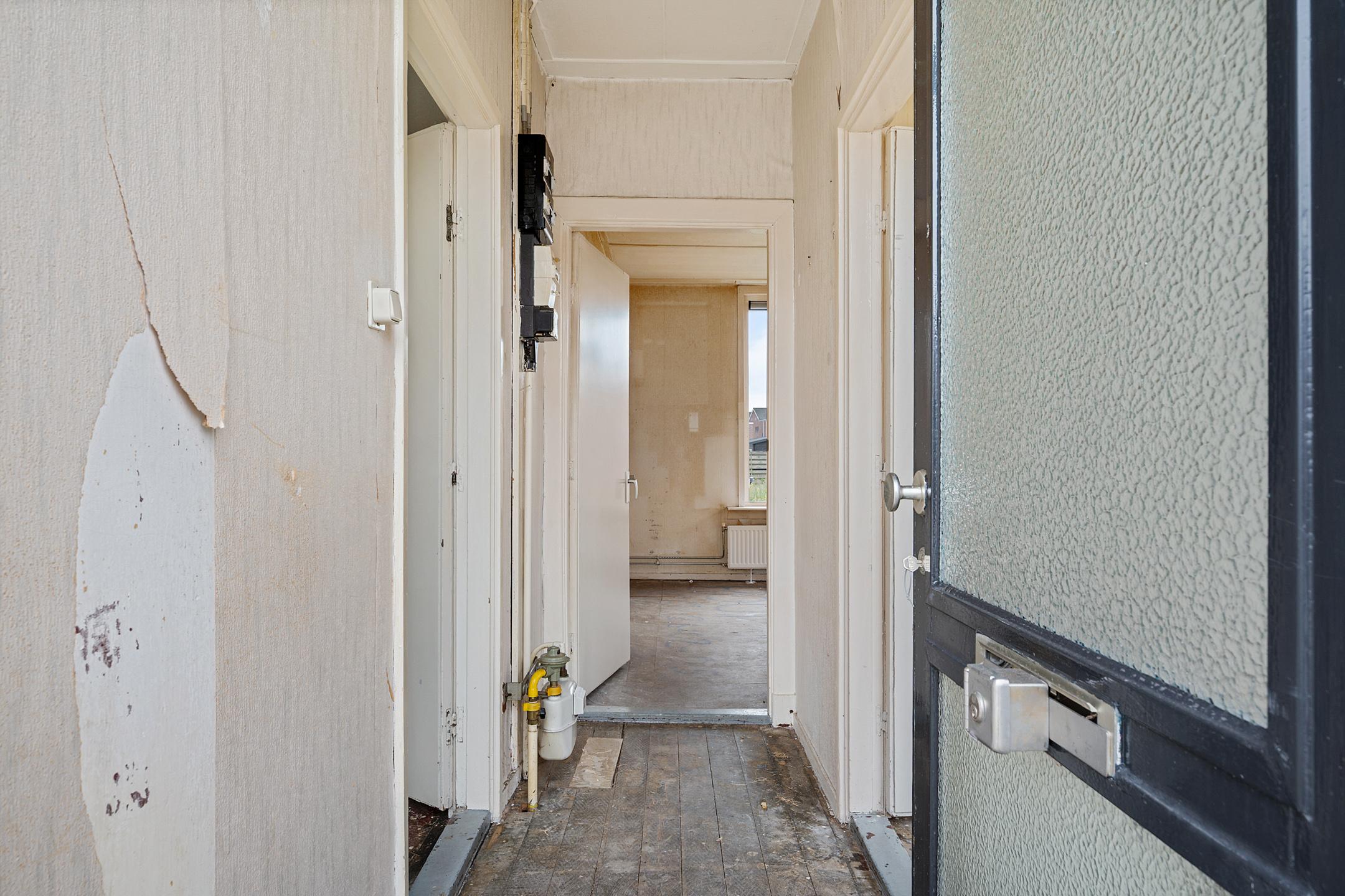 Photo 6 of Luringstraat 27