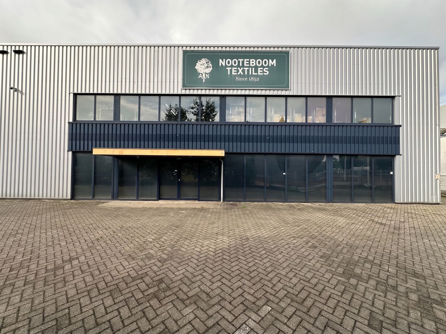 Bekijk foto 3 van Brakman 61