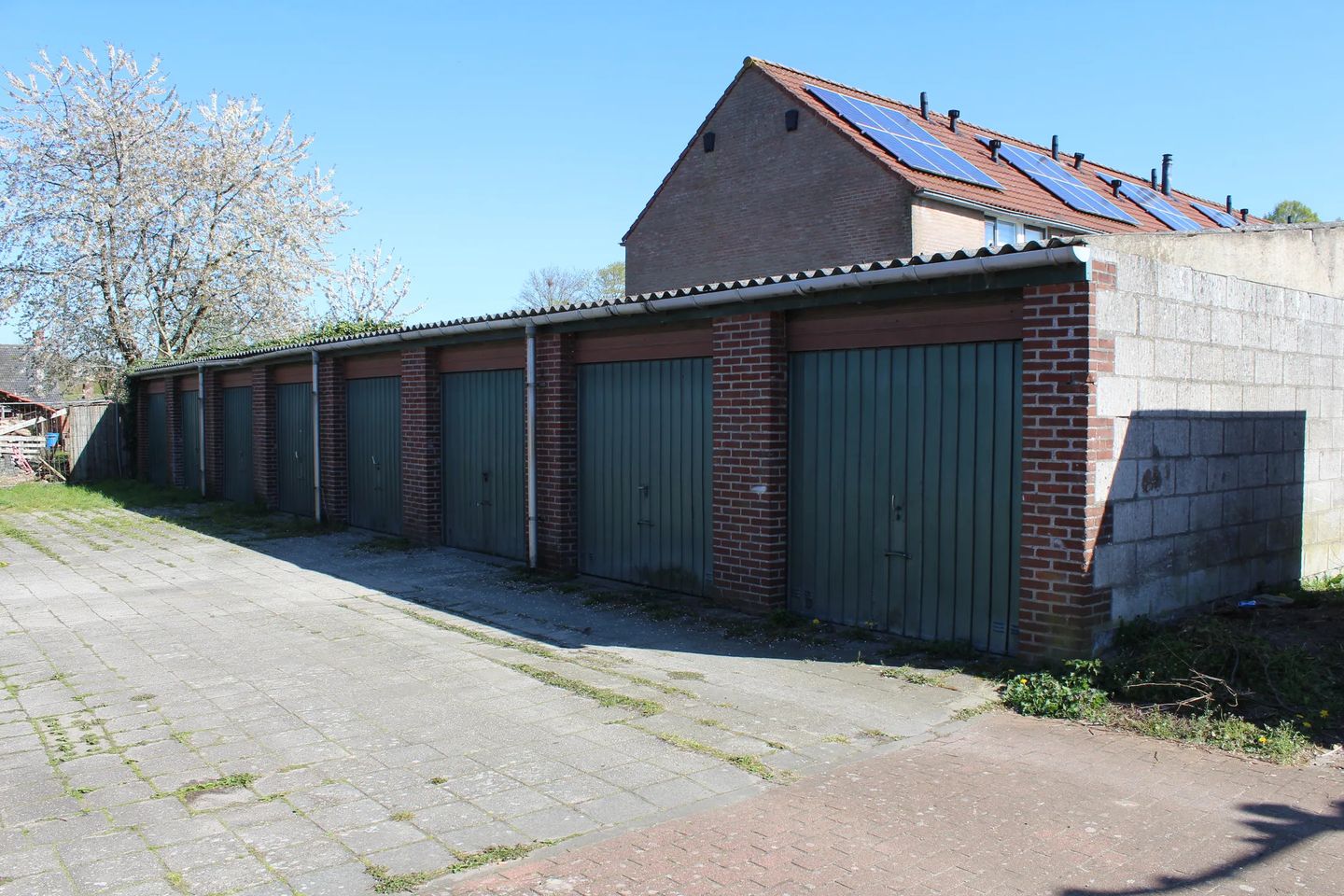 Bekijk foto 3 van Markiezenstraat 12
