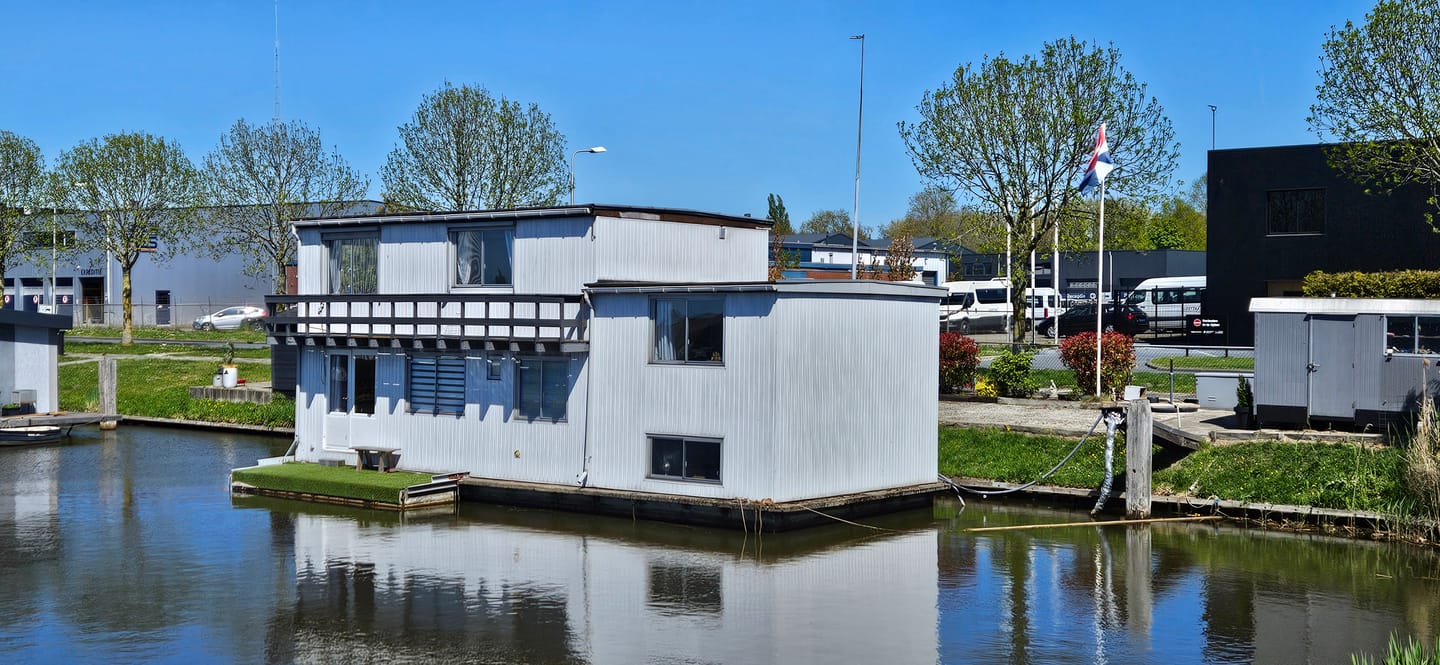 Foto 1 van Landbouwkade 8-B