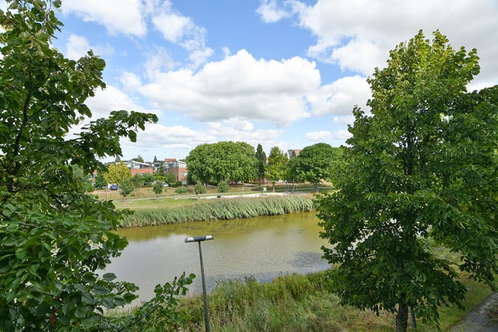 Appartement te koop: Vivaldisingel 255, Nieuw-Vennep