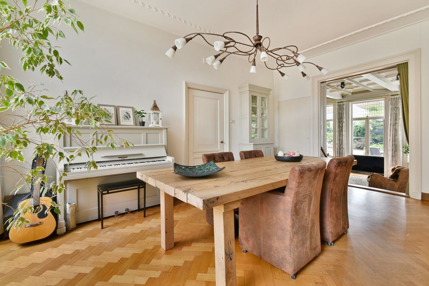 Photo 10 of Pieterskerkhof 36