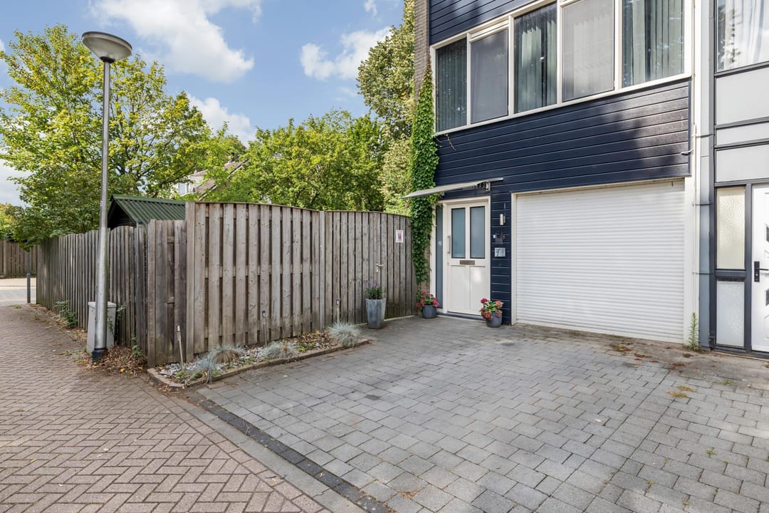 Photo 52 of Obrechtstraat 2
