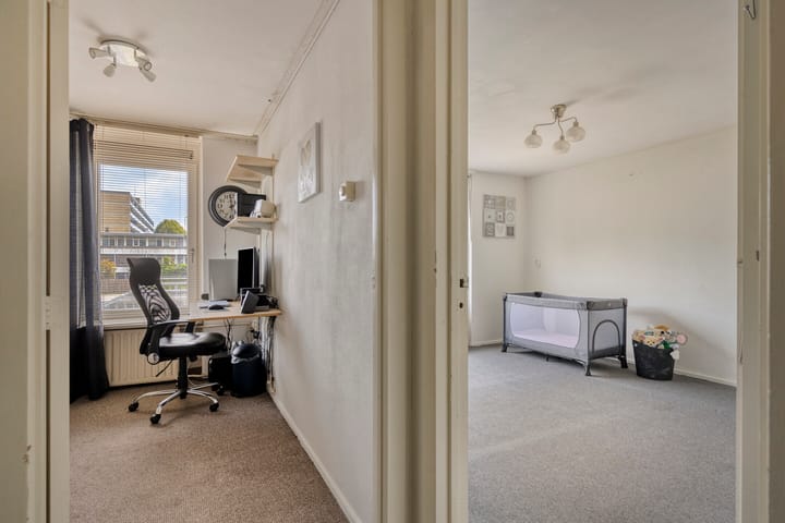 Tussenwoning te koop: Kometenlaan 142, Bilthoven