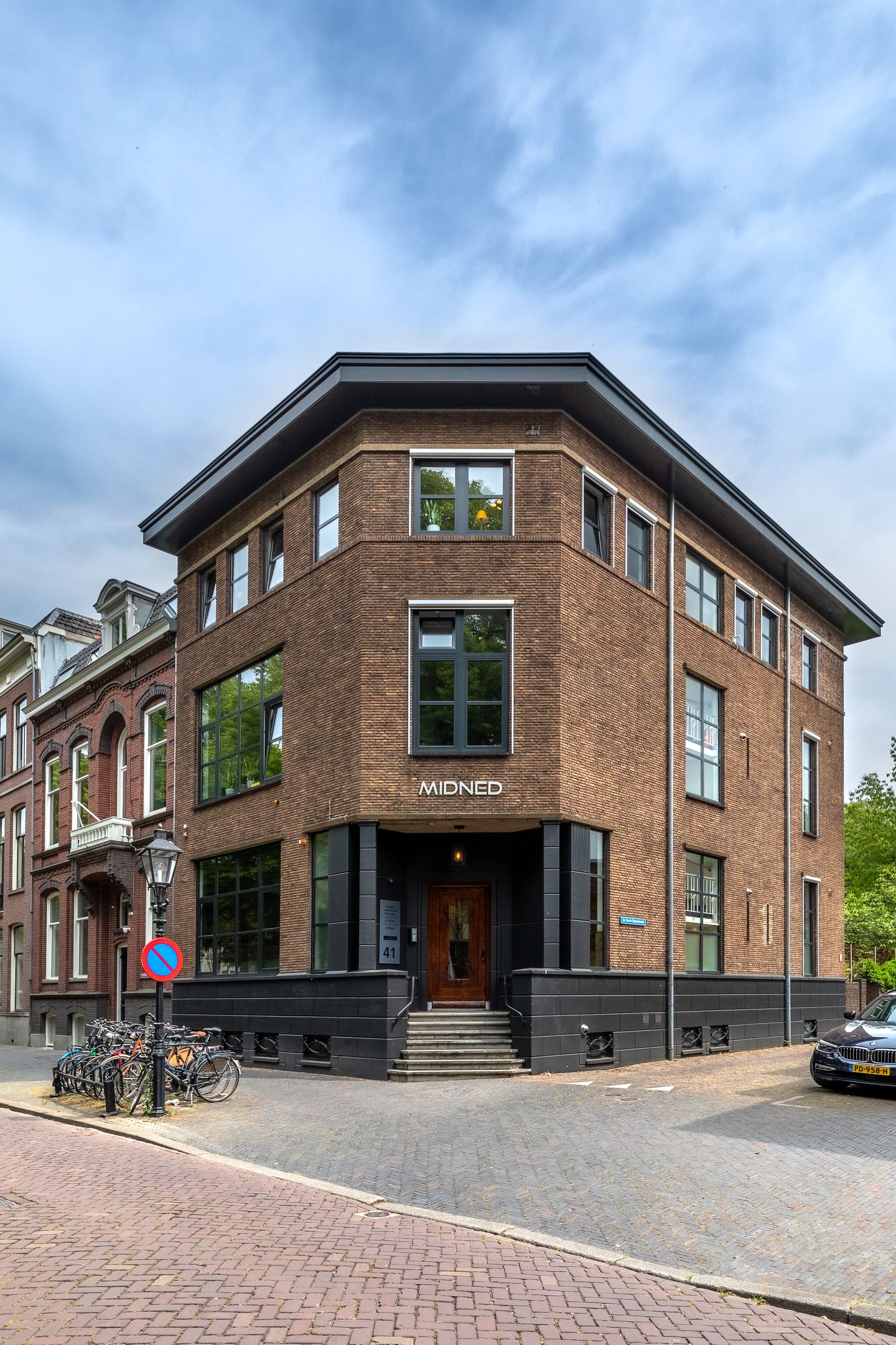View photo 1 of Maliebaan 41