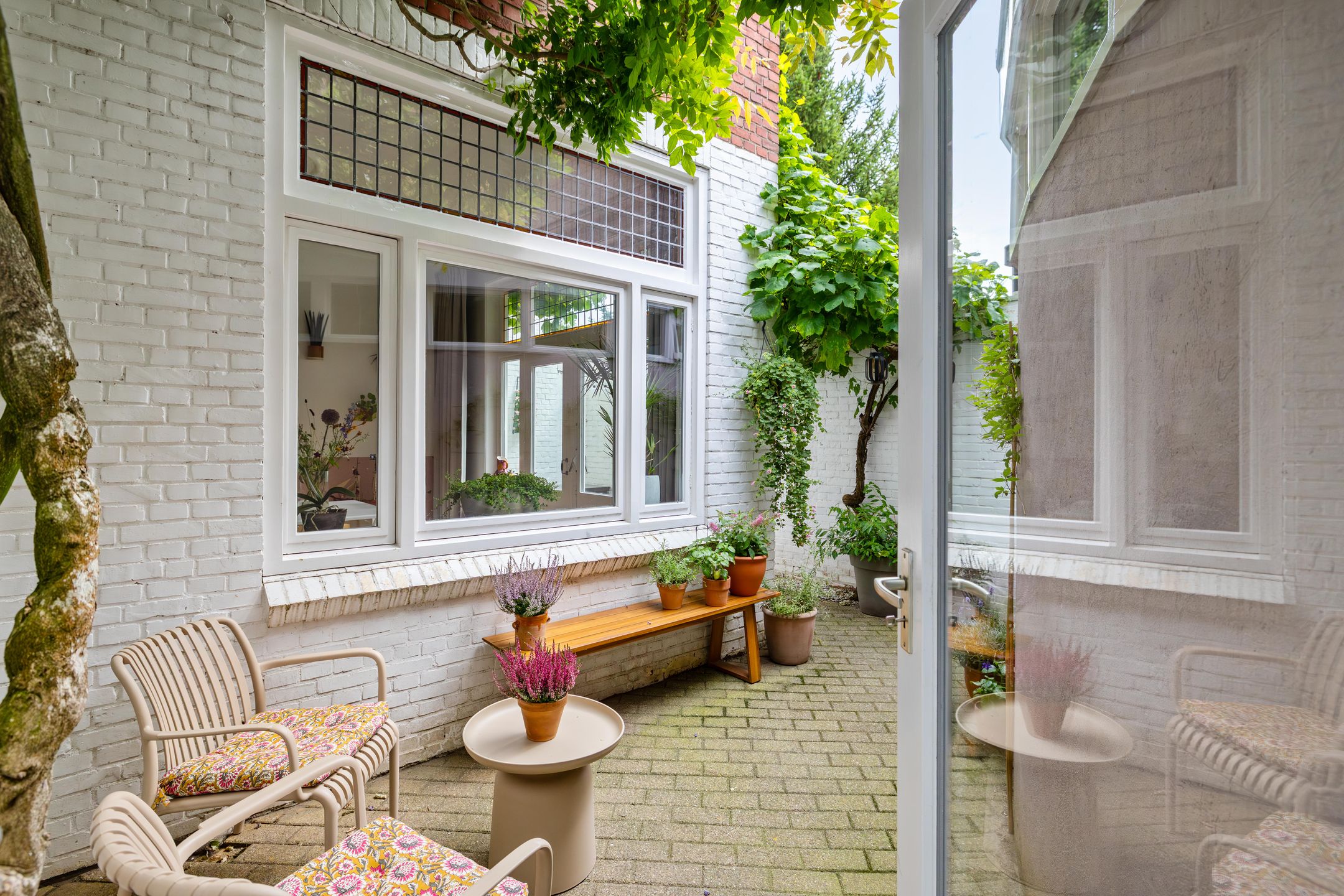 Photo 6 of Wassenberghstraat 18