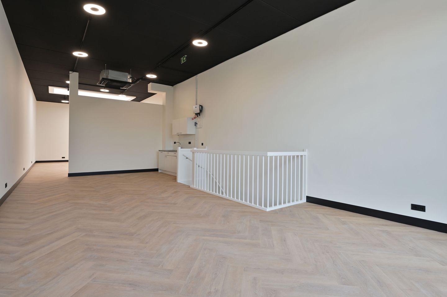 View photo 3 of Havenstraat 76-p