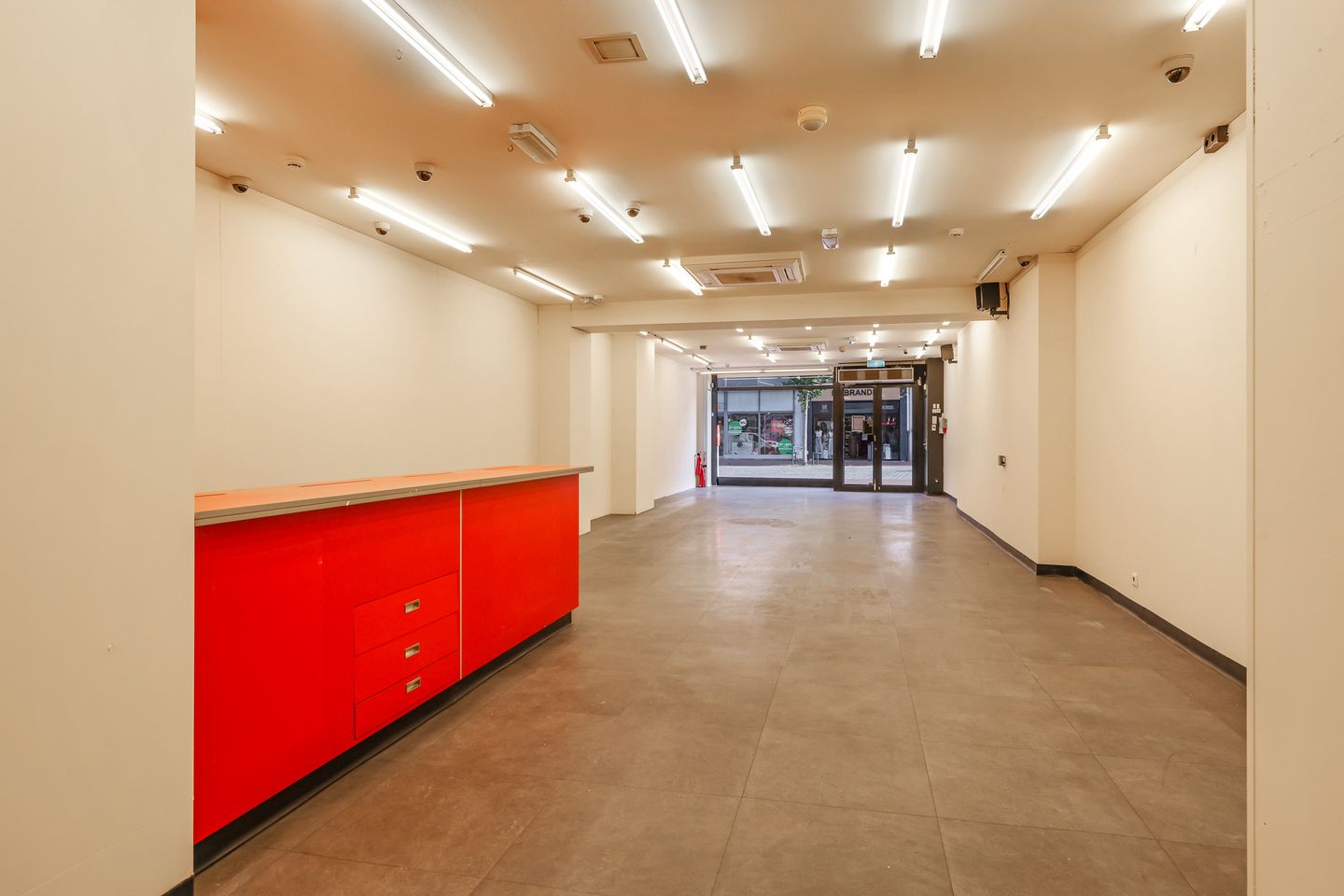 Bekijk foto 2 van Burchtstraat 36