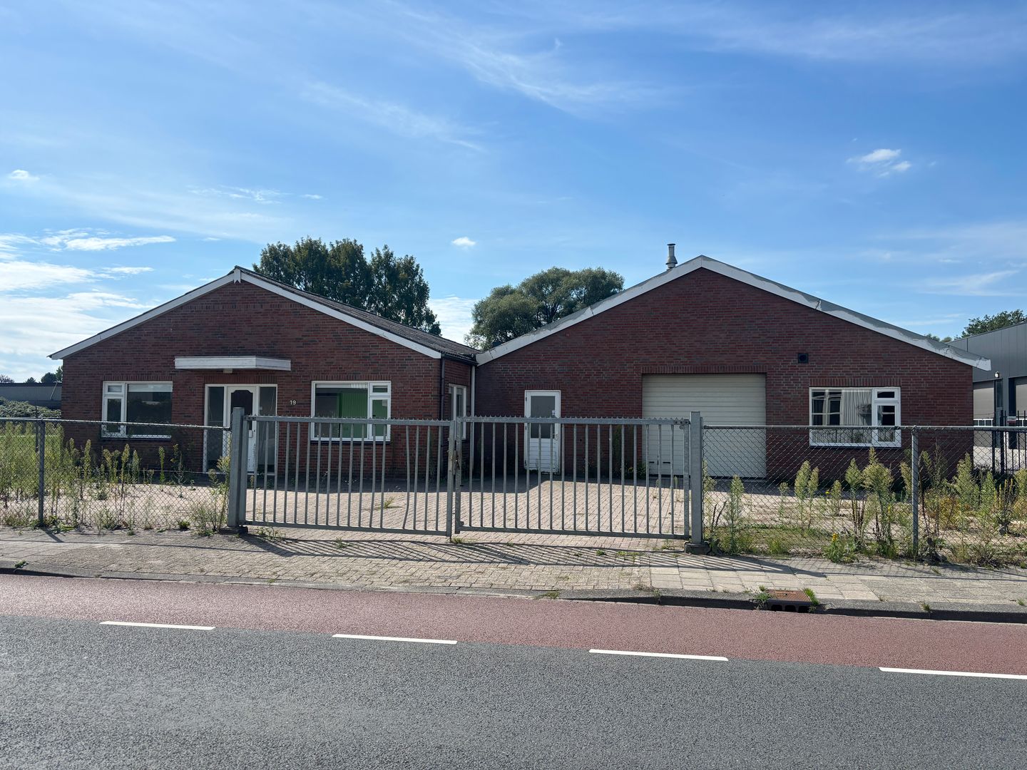 View photo 1 of Wheeweg 19