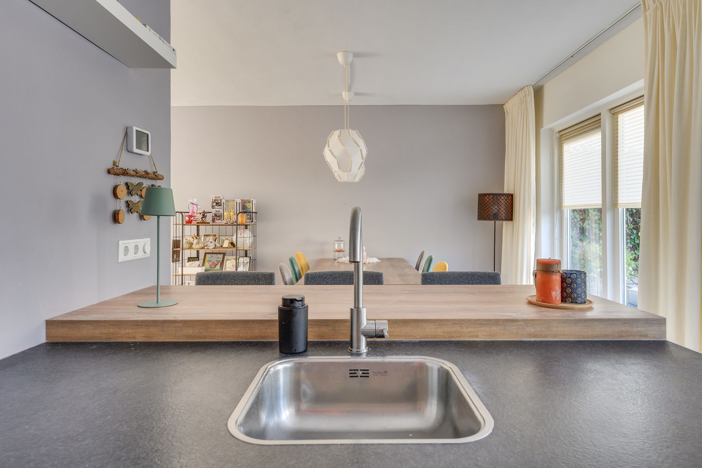 Photo 19 of van Weerden Poelmanstraat 30