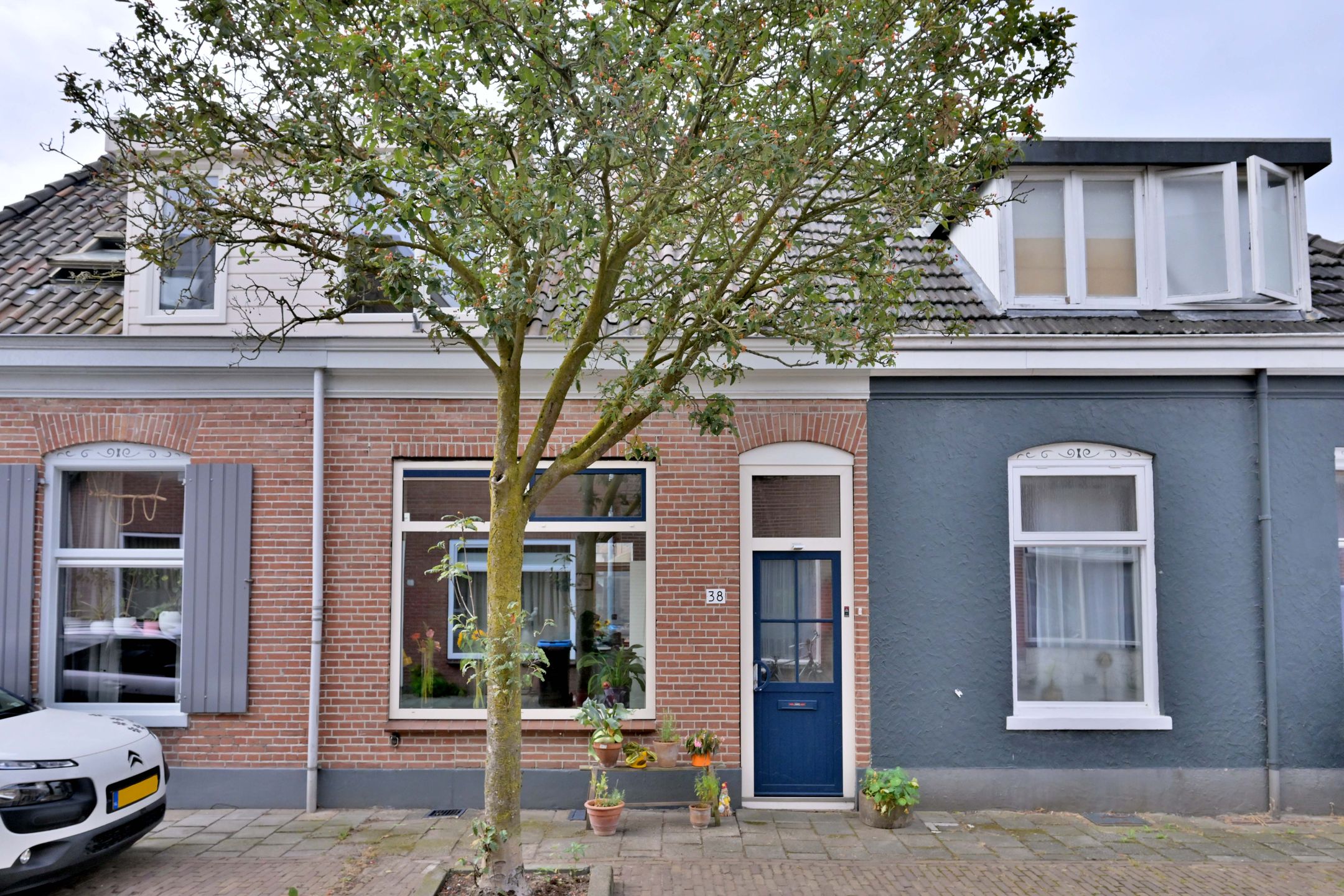 Spoorstraat 38 