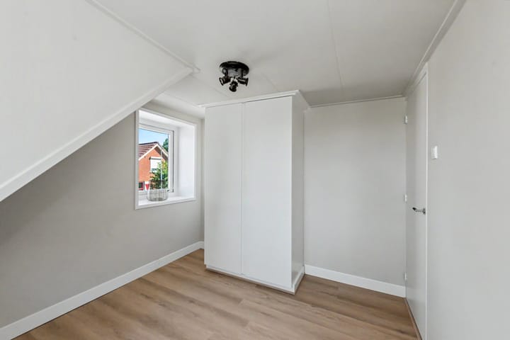 Twee-onder-één-kap te koop: Tielsestraat 21, Opheusden