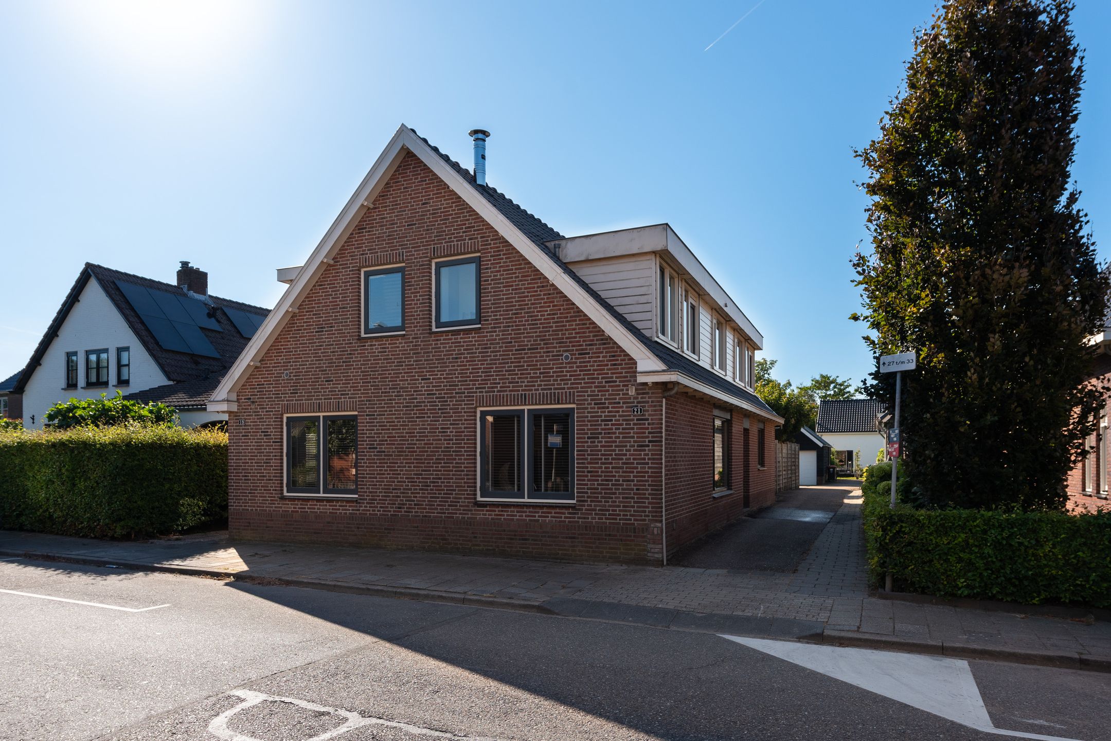 Photo 36 of Tielsestraat 21
