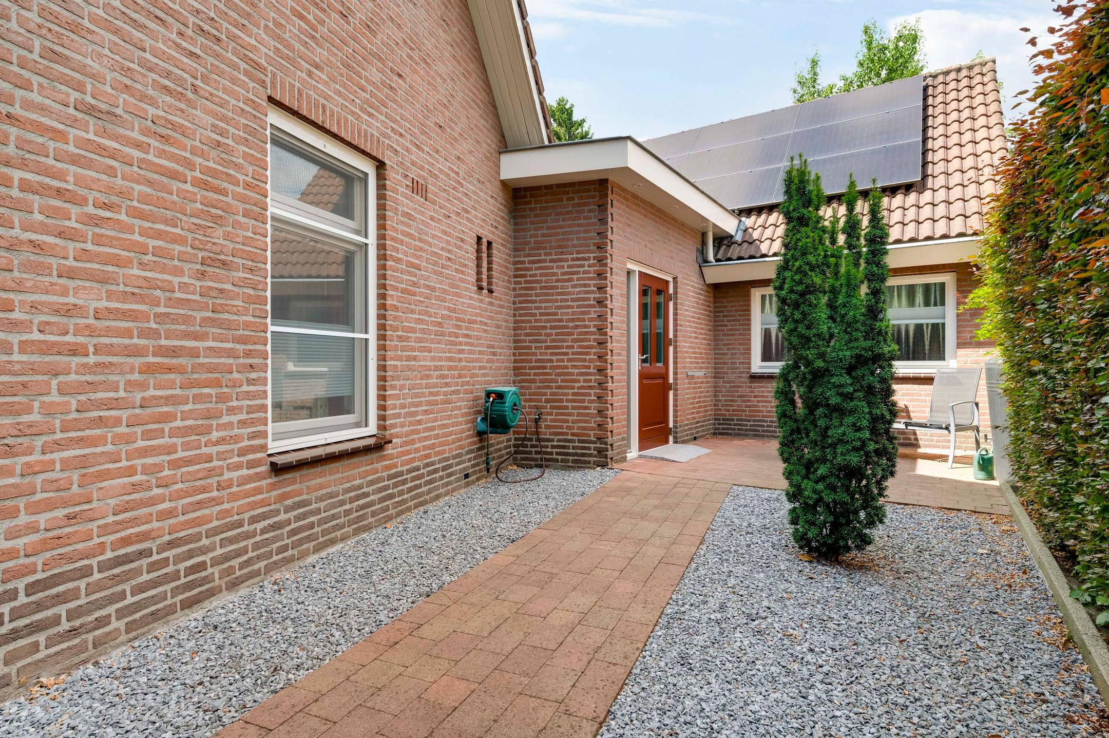 Photo 15 of Helmesstraat 12-A