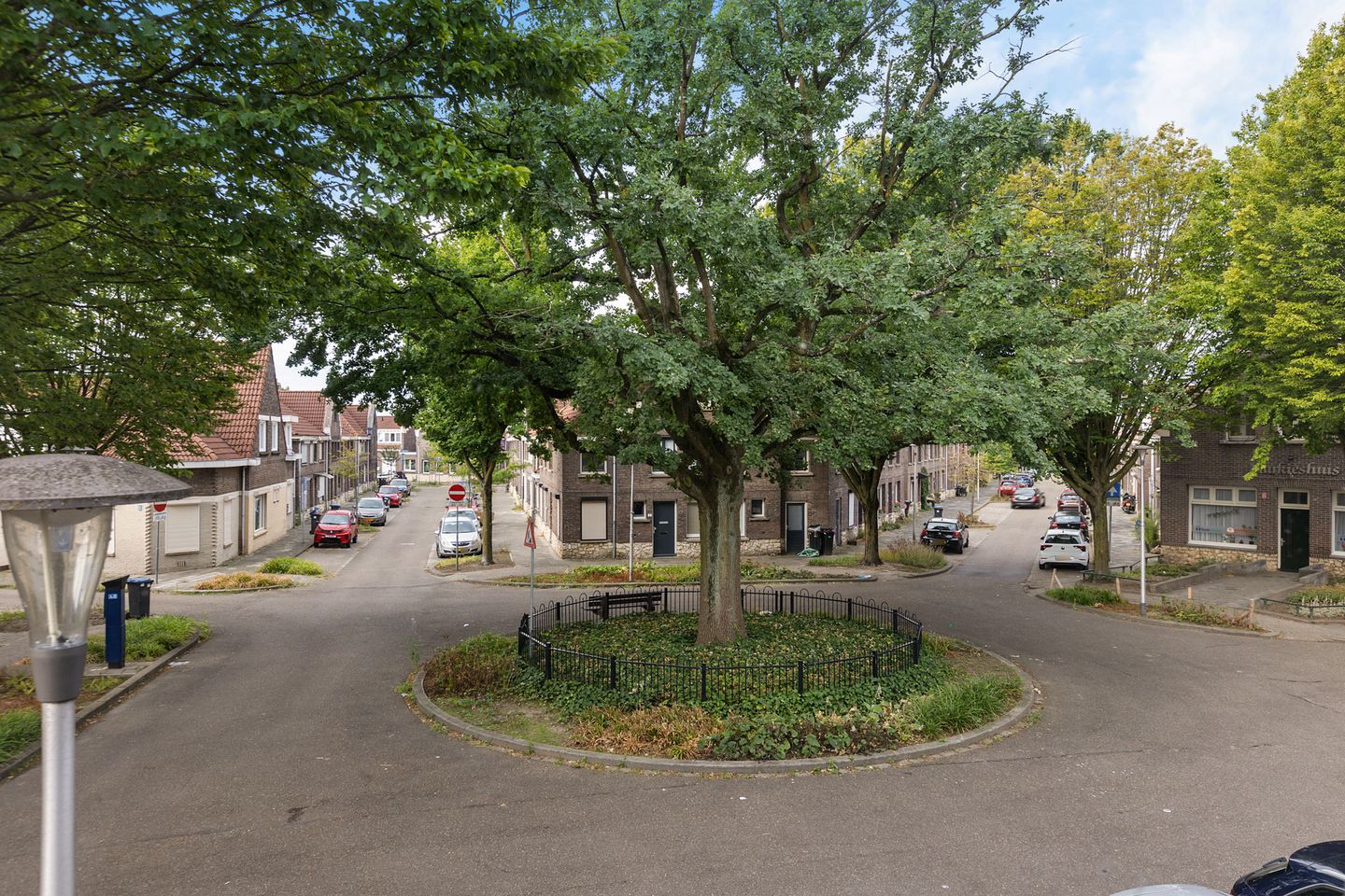 Photo 35 of Markiesstraat 2