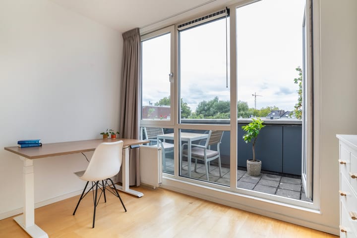 Appartement te koop: Sumatraweg 17B, Rotterdam