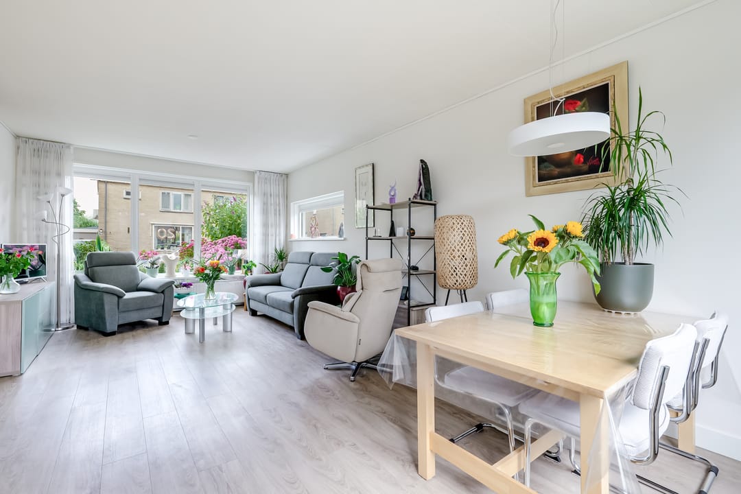 Photo 16 of Dokter Bloemstraat 60