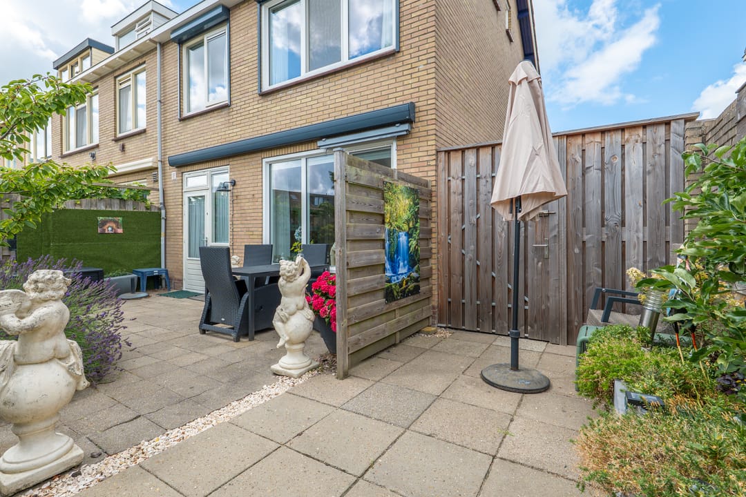 Photo 46 of Dokter Bloemstraat 60