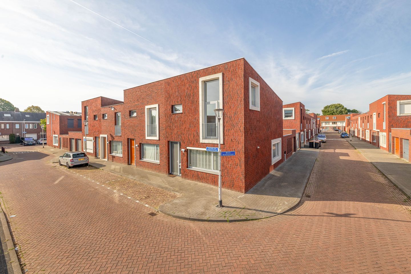 Foto 1 van Cornelis van Uitgeeststraat 15