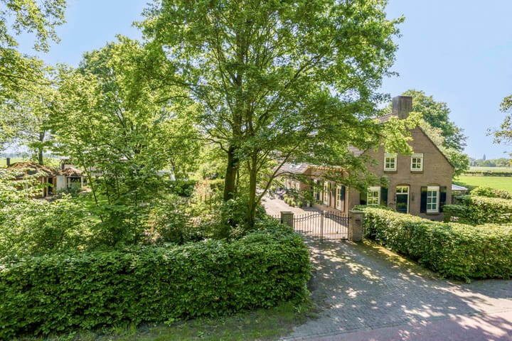 Photo 5 of Broekstraat 72