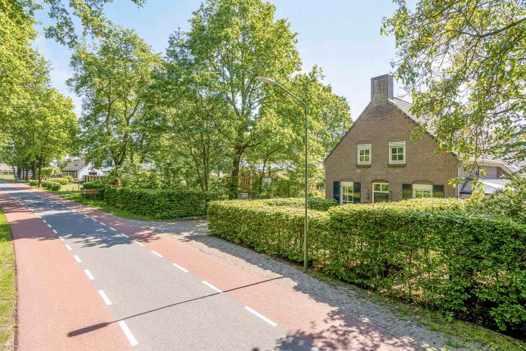 Photo 2 of Broekstraat 72