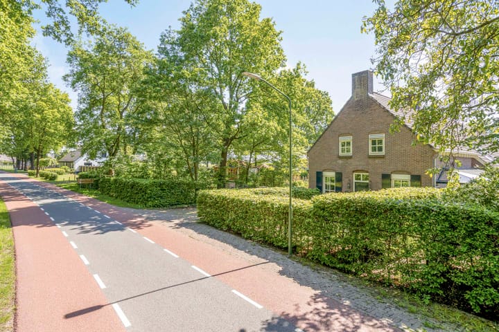 Photo 2 of Broekstraat 72