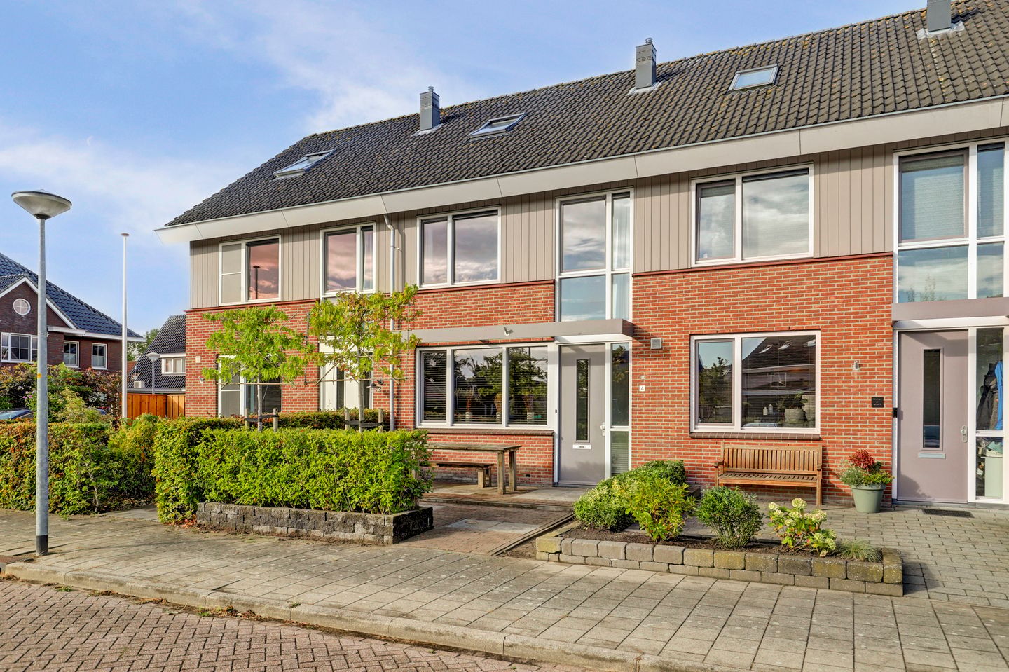 Foto 1 van Zwanebloem 4