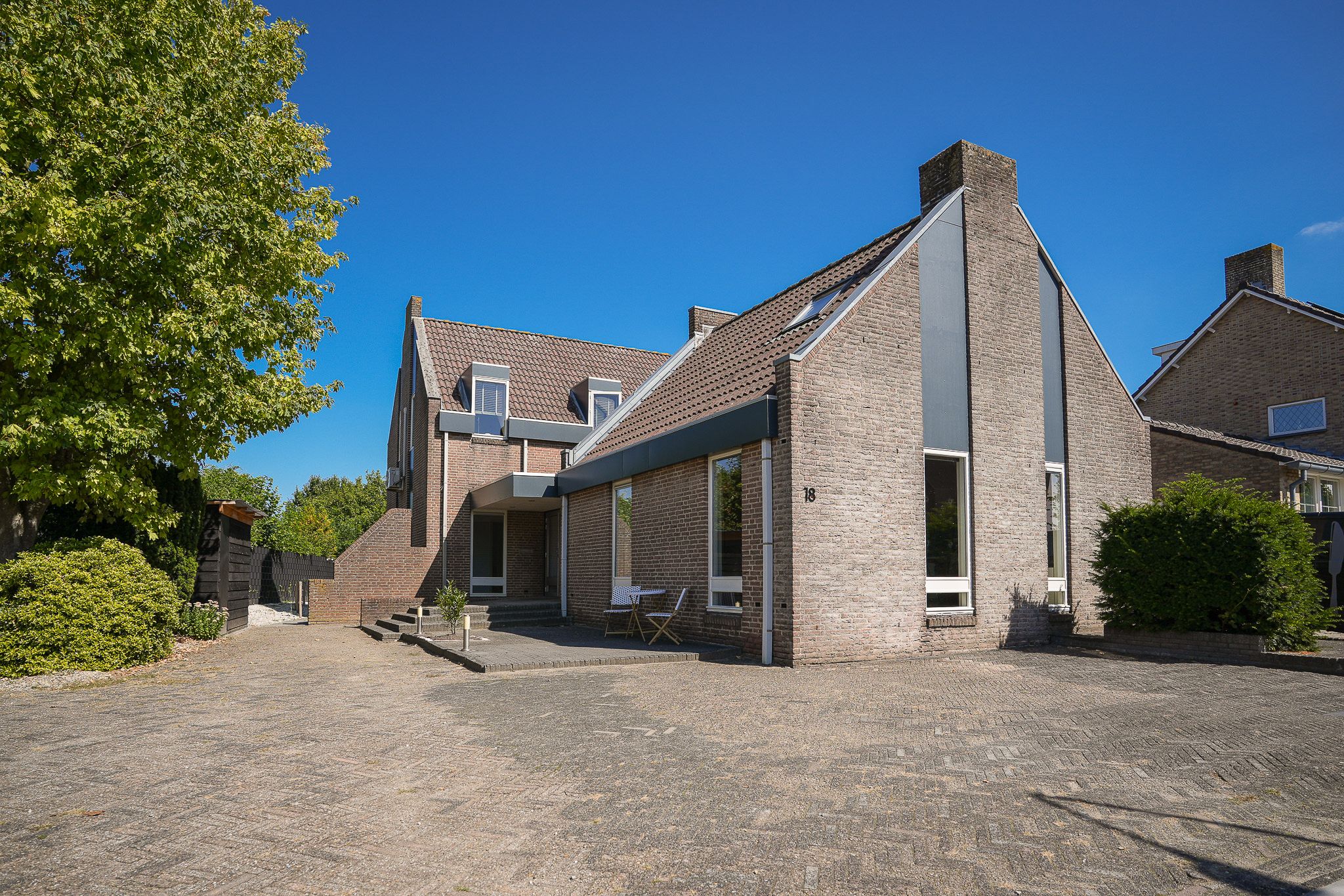 Kerkstraat 18