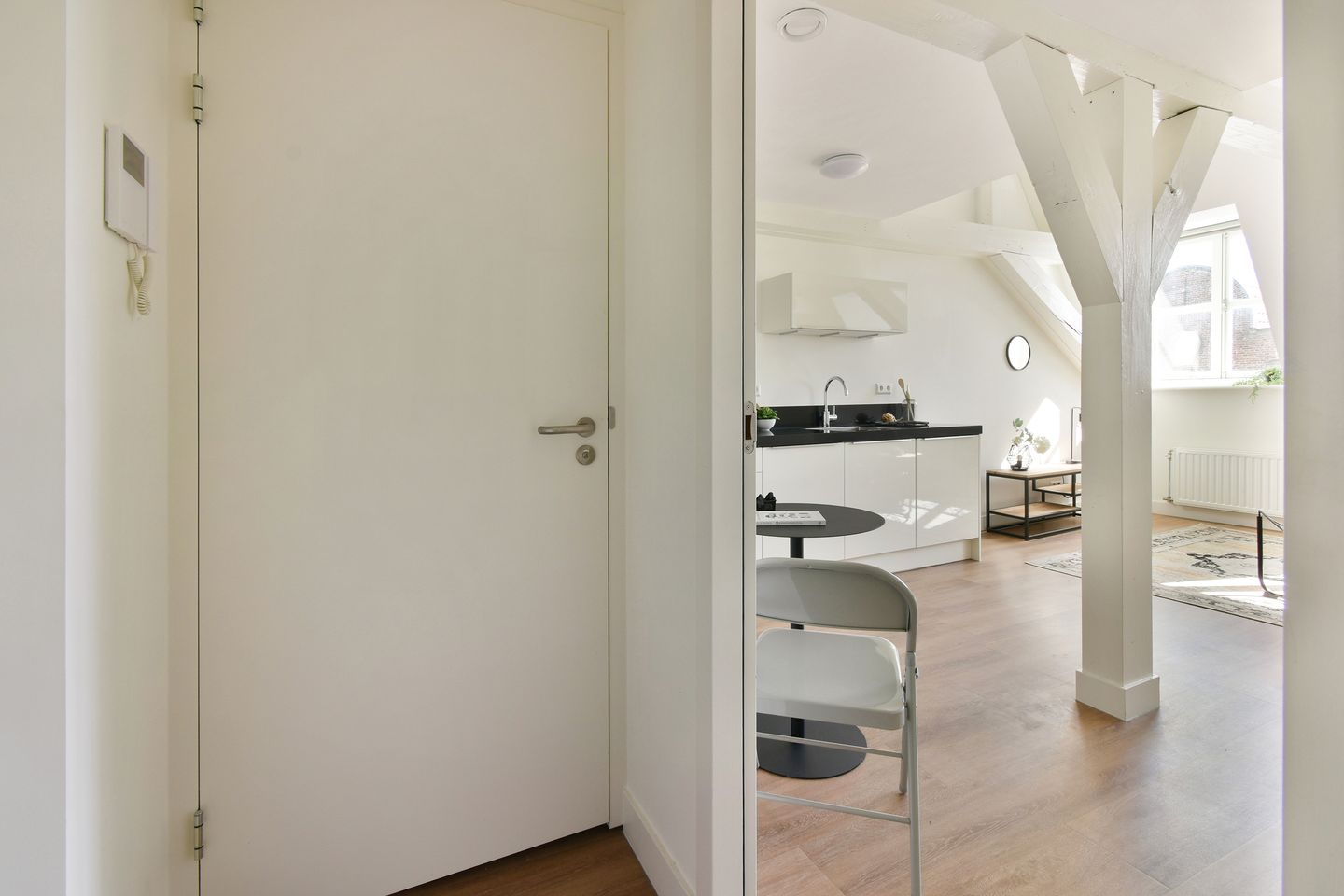 Photo 10 of Jansstraat 46-B15