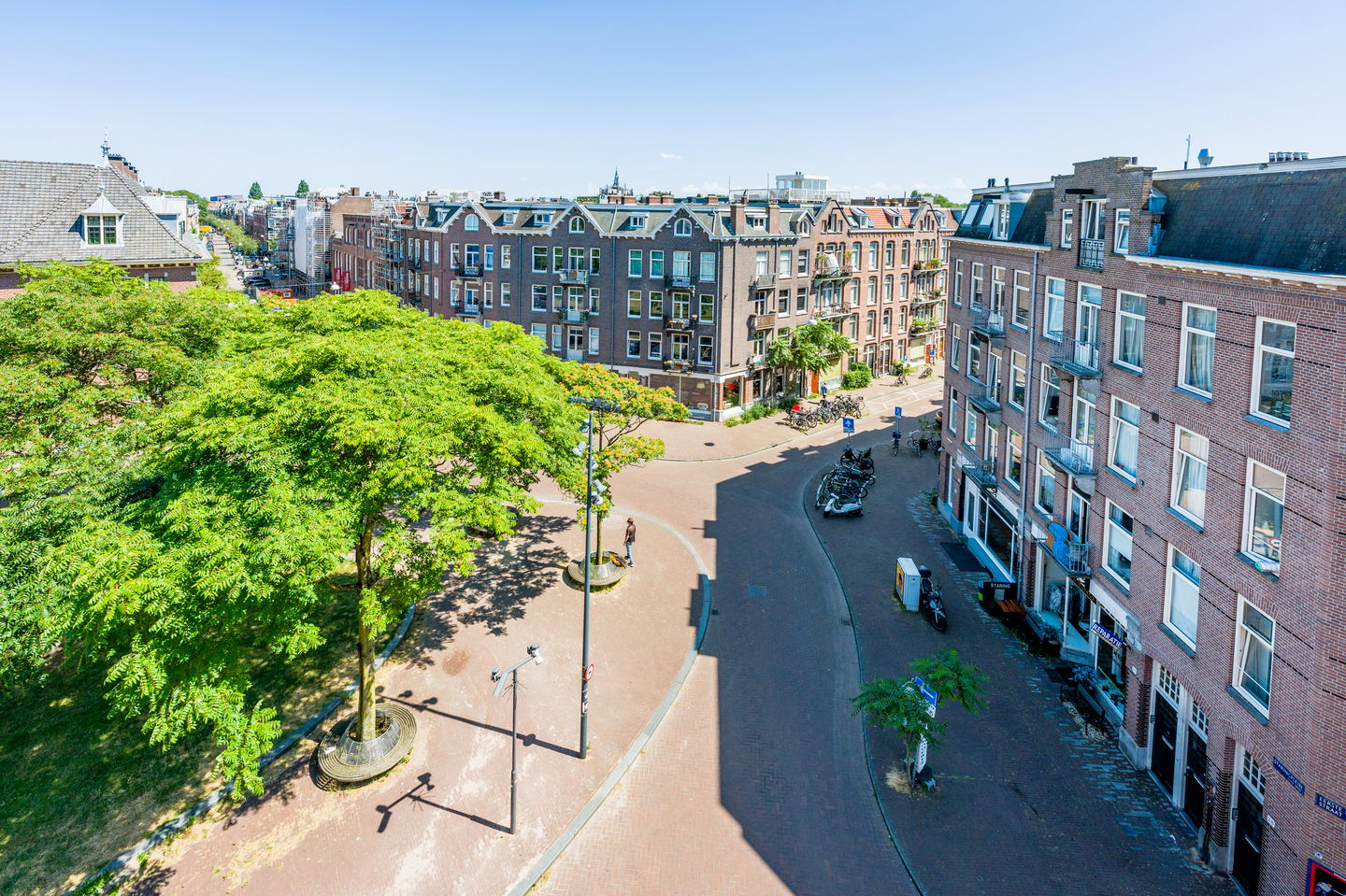 Photo 35 of Eerste Helmersstraat 198-4