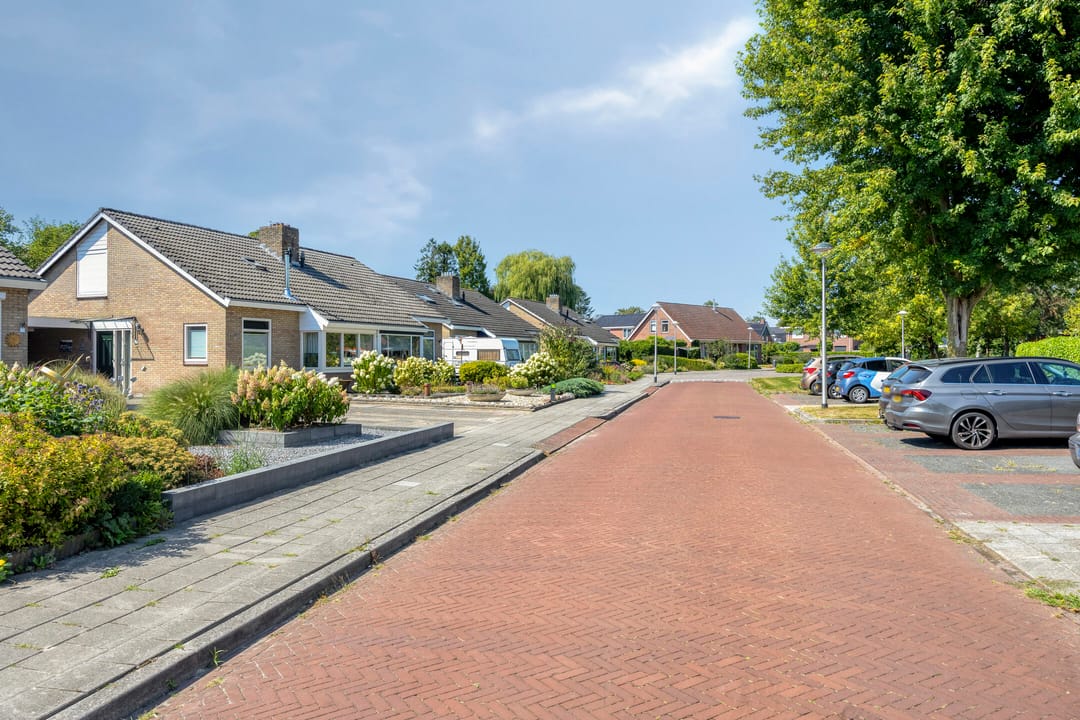 Photo 46 of Irisstraat 13