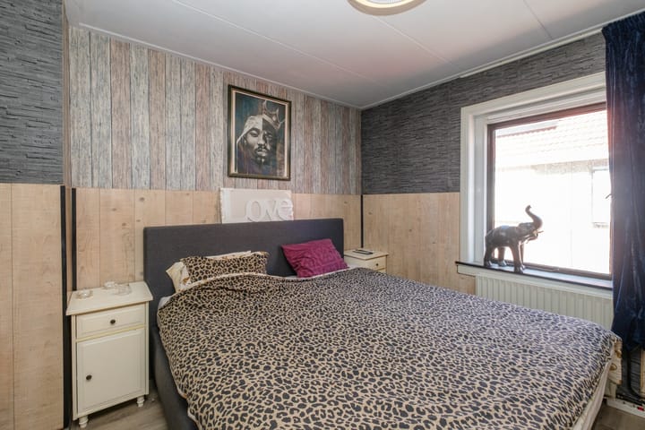 Tussenwoning te koop: Klaas Benninkstraat 4, Genemuiden