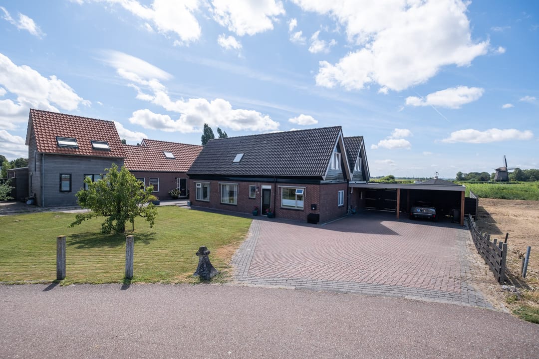 Photo 38 of Huigendijk 8