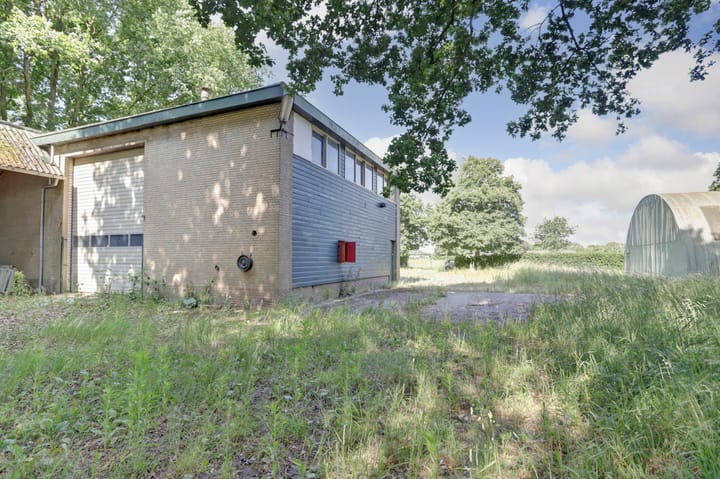 Broekdijk 10, Hulten