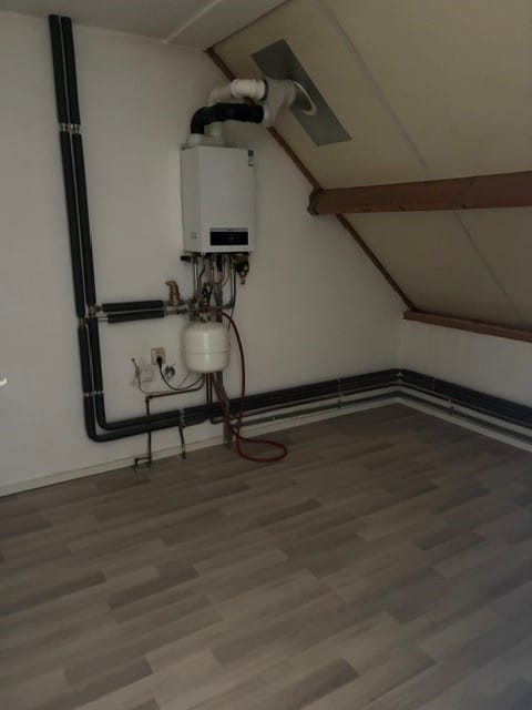 Photo 7 of Leostraat 99