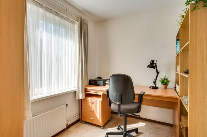 Hoekwoning te koop: Pater van den Heuvelstraat 6, Roermond