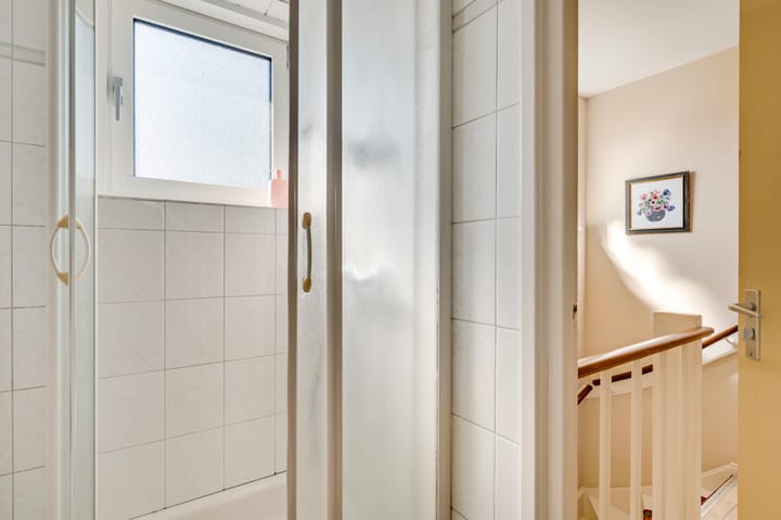 Hoekwoning te koop: Pater van den Heuvelstraat 6, Roermond