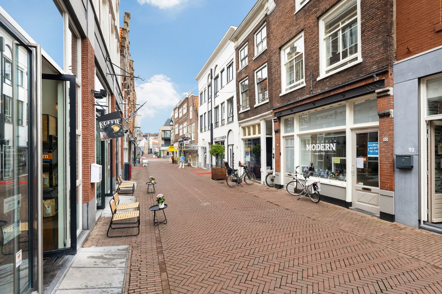 Photo 35 of Vriesestraat 82-A
