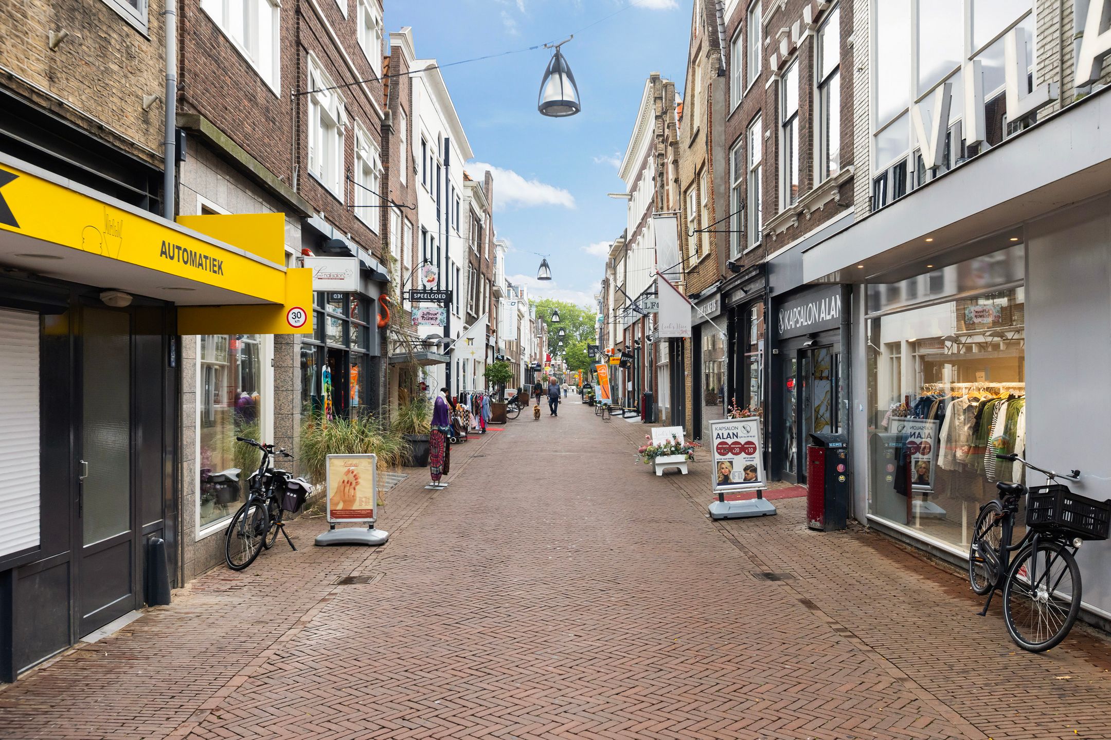 Photo 36 of Vriesestraat 82-A