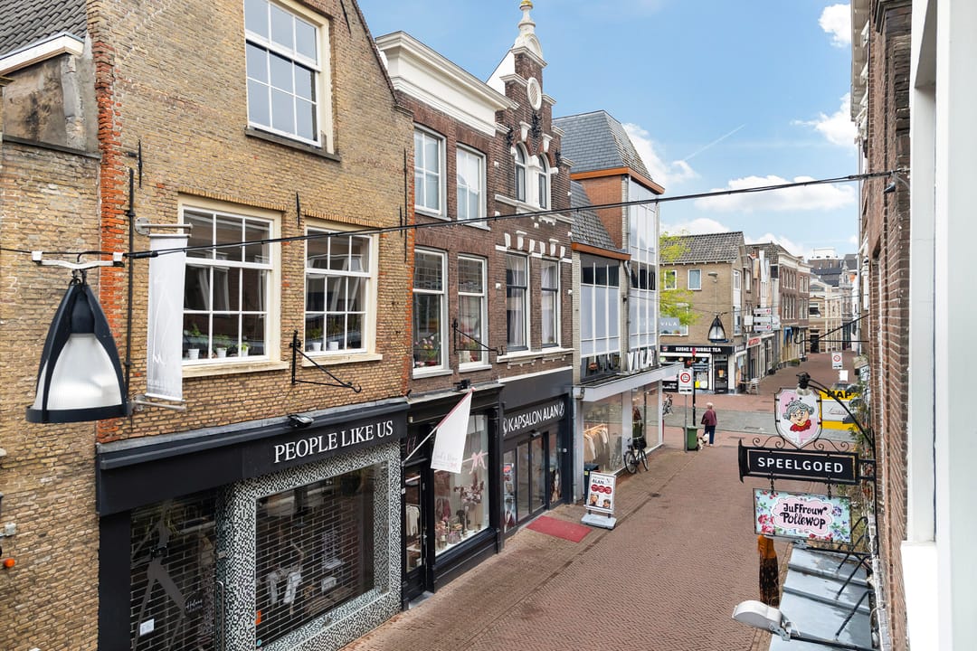 Photo 32 of Vriesestraat 82-A