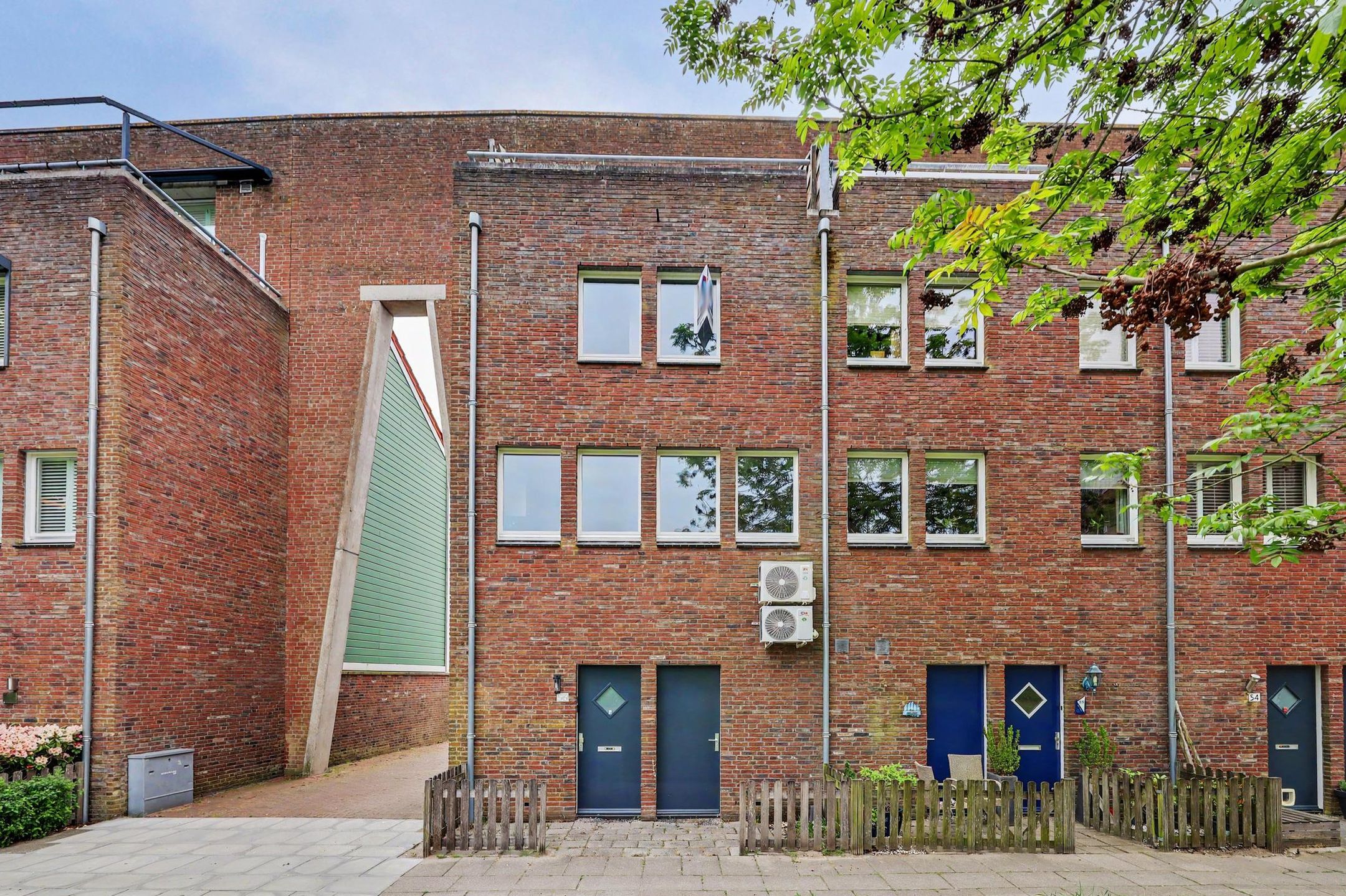 Photo 9 of Burgemeester van der Jagtkade 56