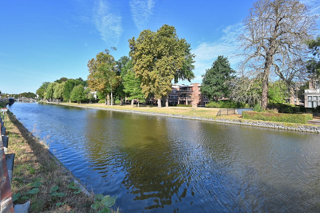 Photo 43 of Westvlietweg 145