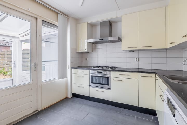 Tussenwoning te koop: Vliegende Koffer 8, Eindhoven